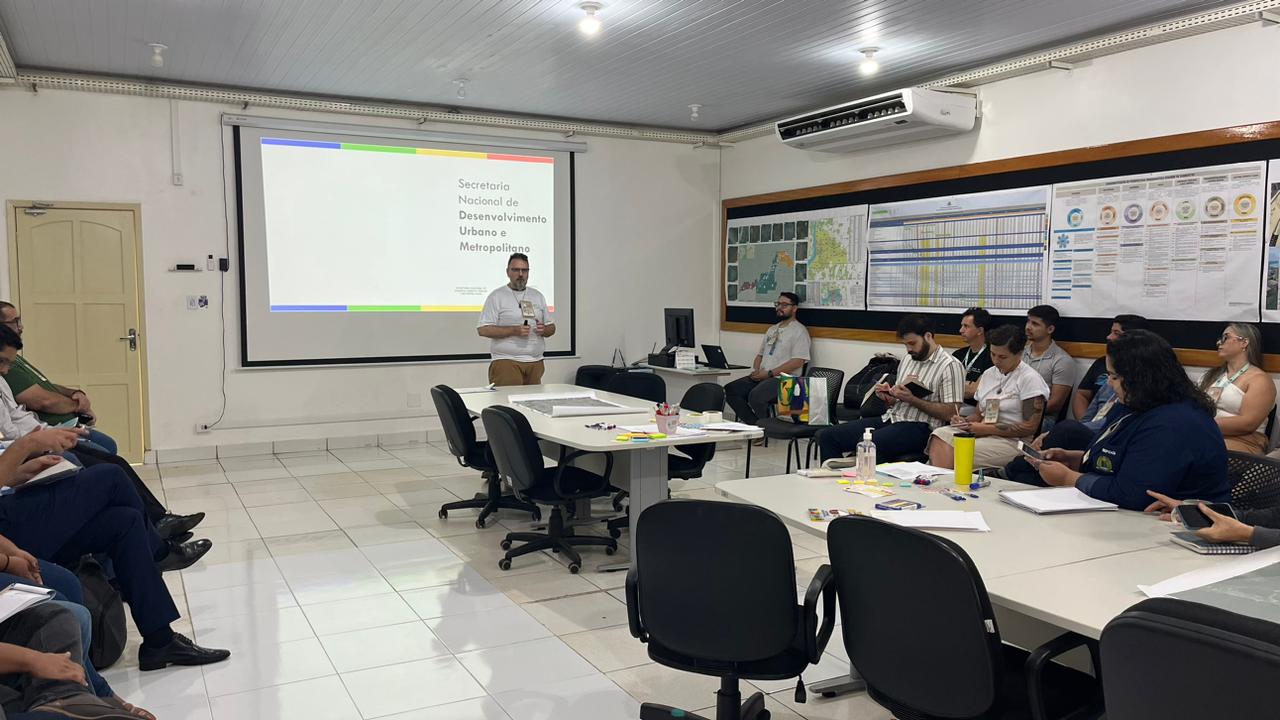 Primeira vez que reuniu-se técnicos, servidores municipais e parceiros para um encontro presencial