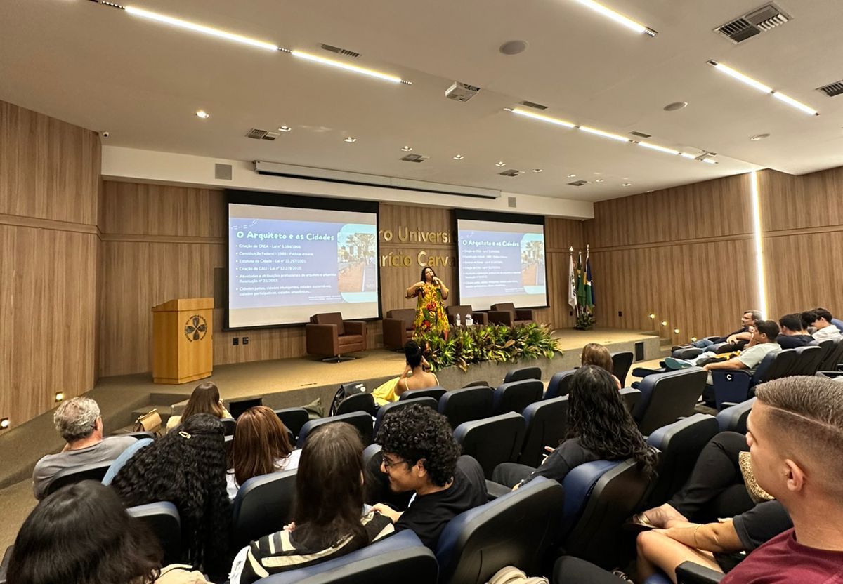 Raísa Tavares destacou, durante as participações, o papel do planejamento territorial em Porto Velho